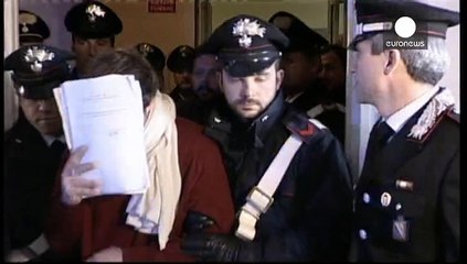 إيقاف عشرات الأشخاص المرتبطين بالمافيا في إيطاليا