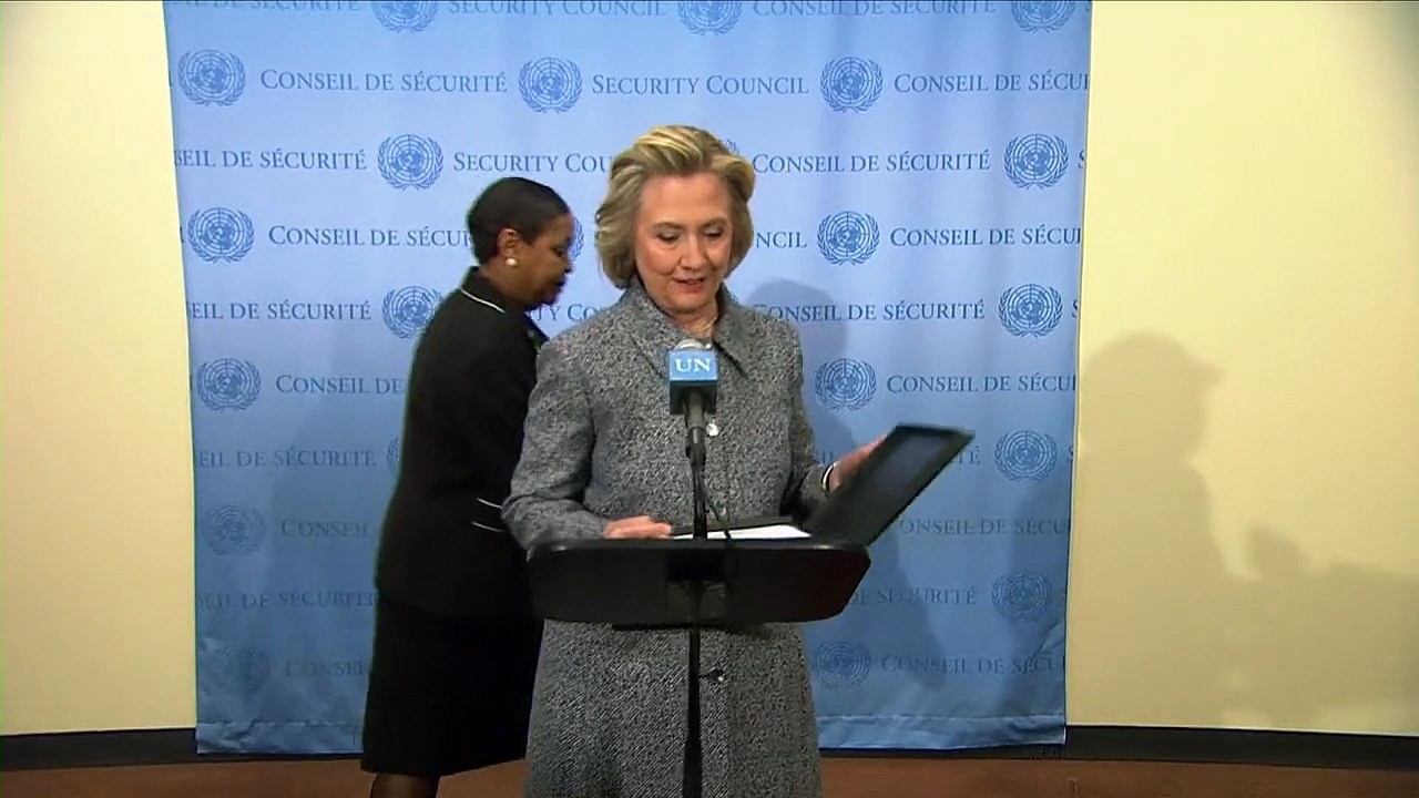 Hillary Clinton admite error