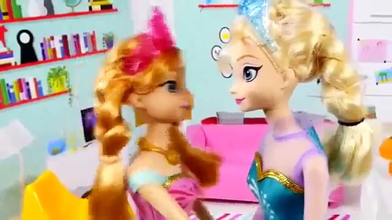 DISNEY FROZEN Trick or Treat Halloween Maleficent Elmo Peppa Pig MLP Play Doh Elsa Anna Barbie Doll