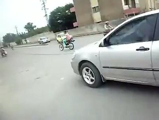 Dangerous bike wheeling