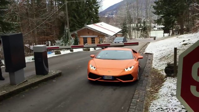 Une Lamborghini ne paye pas le parking... En mode Limbo!