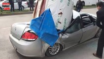 Akhisar'da İlginç Bir Kaza, Araç Hurdaya Döndü