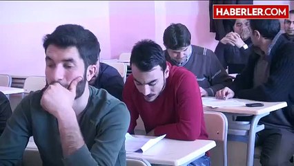 İlahiyatta "Kürtçe" Seçmeli Ders