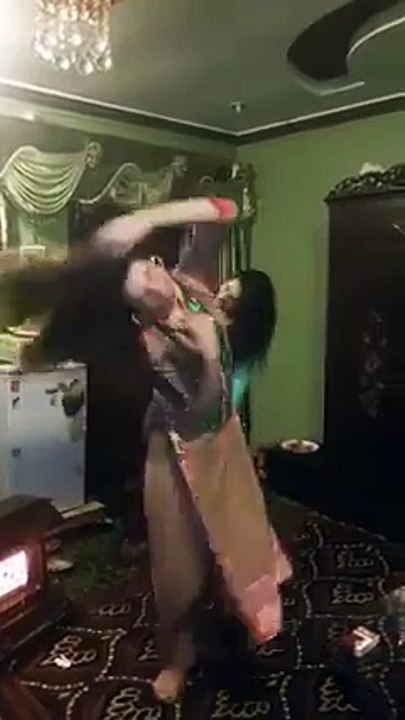 girls dance