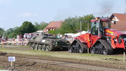 Traktor vs tank pulling CASE VS LEOPARD