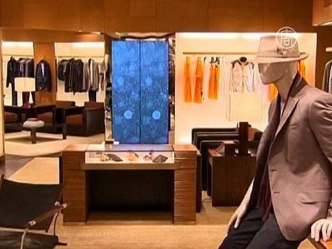 Люксовые бренды терпят убытки из-за кризиса в России