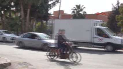 Adana Pet Su Şişesi Dolu Bebek Arabası Korkuttu