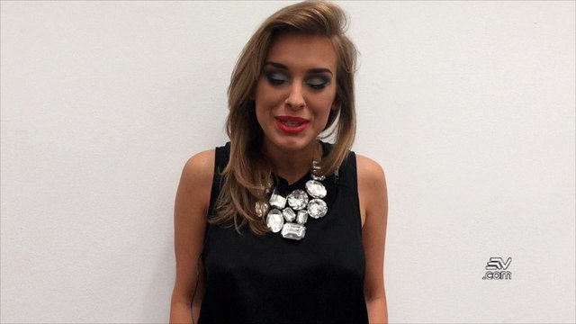 Vicky baila en Yingo