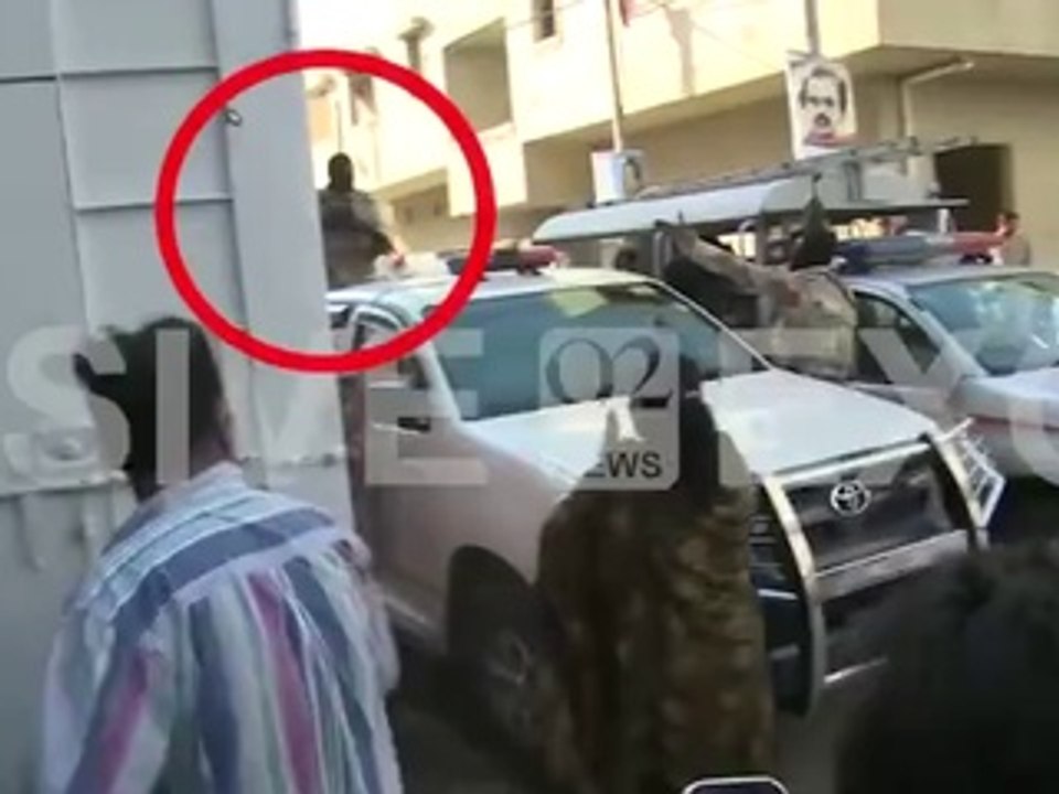 This footage clearly shows that MQM worker Waqas Ali Shah was killed by a protester and not by Rangers