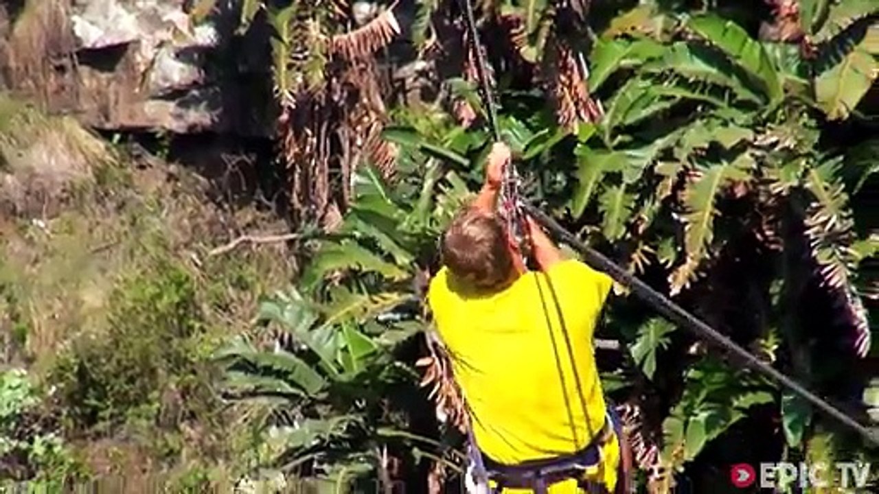 200m de saut à l'élastique, une pure folie !