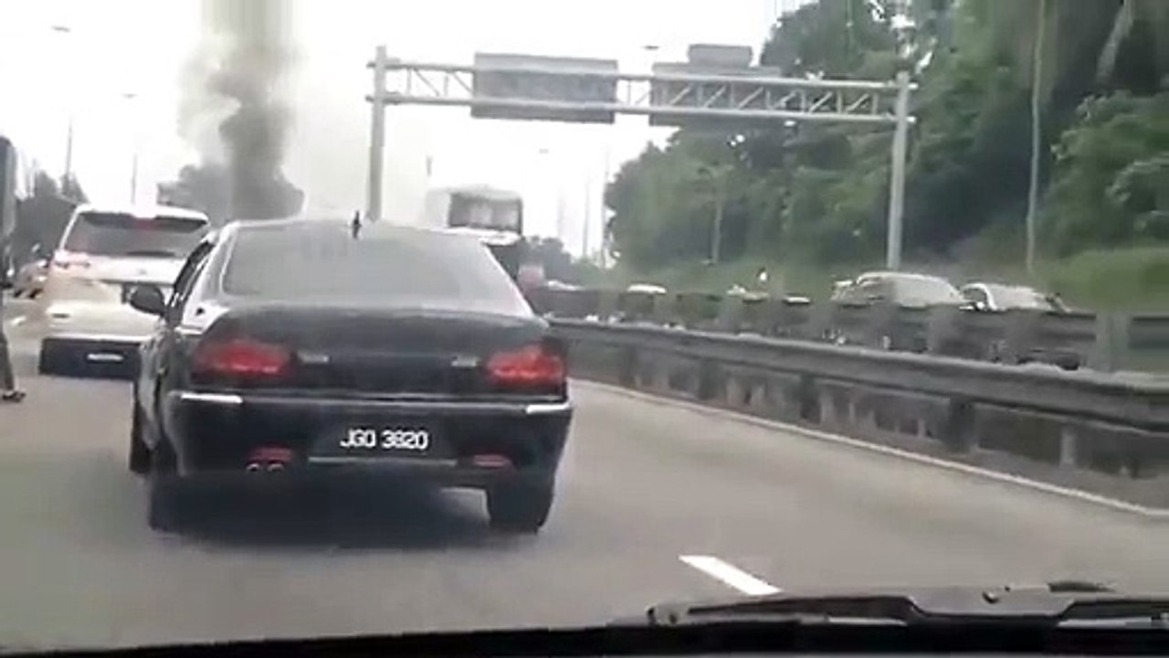 Course poursuite entre 3 lamborghini qui termine très mal !