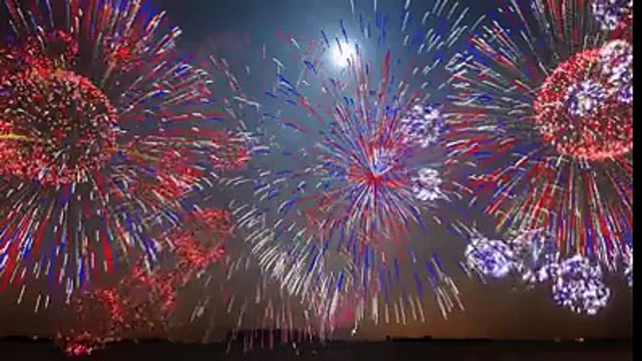 Feux d' artifices en Chine, juste MAGNIFIQUE !