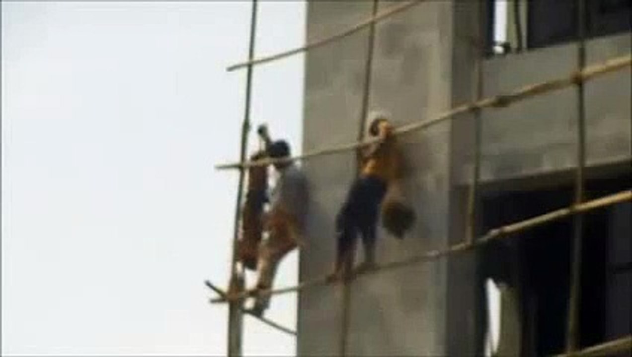 Et pendant ce temps là en Inde, ils construisent un grand .. très grand échaffaudage ! HALLUCINANT