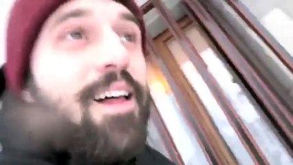 FAIL : Pourquoi un chihuahua ne coure pas dans la neige ? Vous allez comprendre !