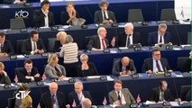 Un député européen vomit au parlement. Ce qu'il va faire après dépasse l'entendement !