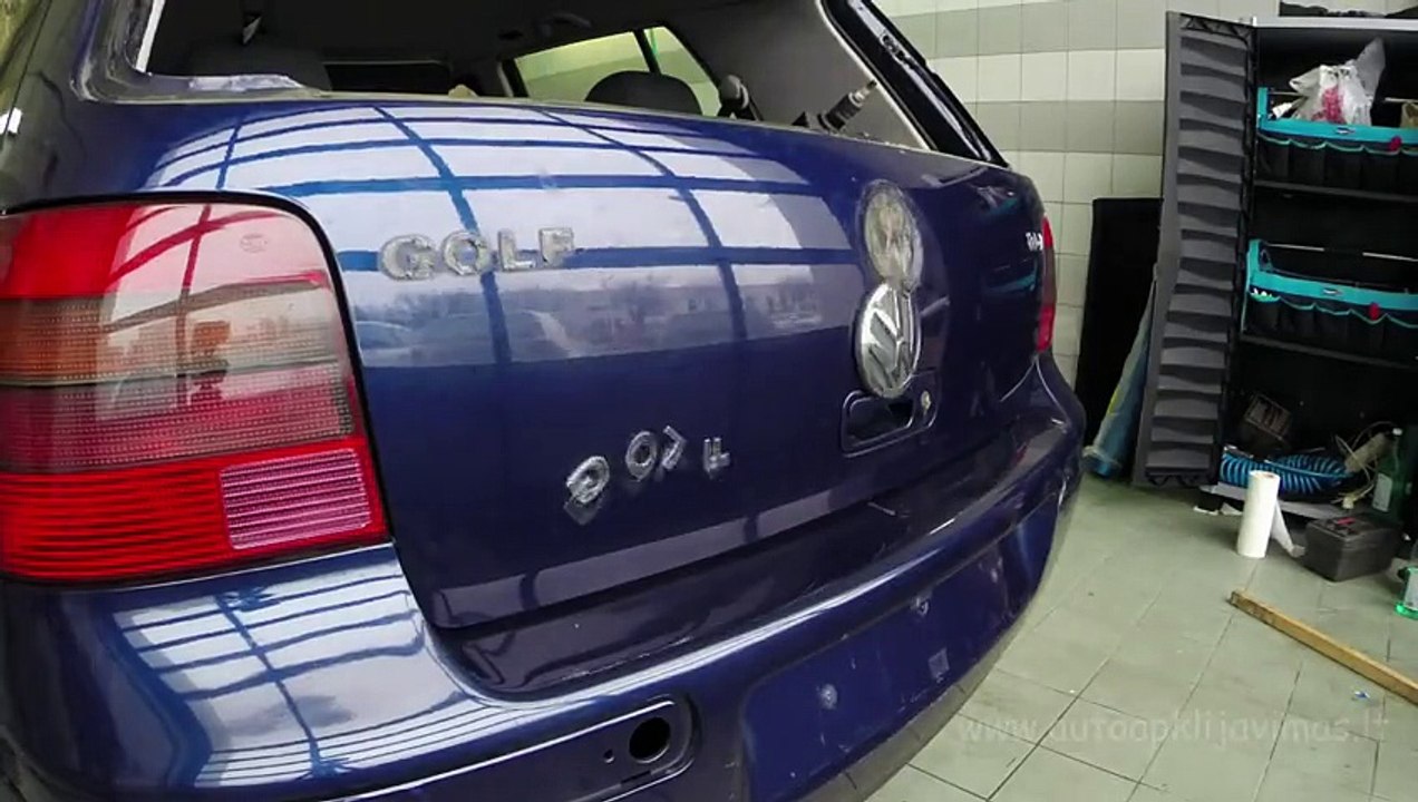 Transformer une golf en slow motion ! Simplement génial !