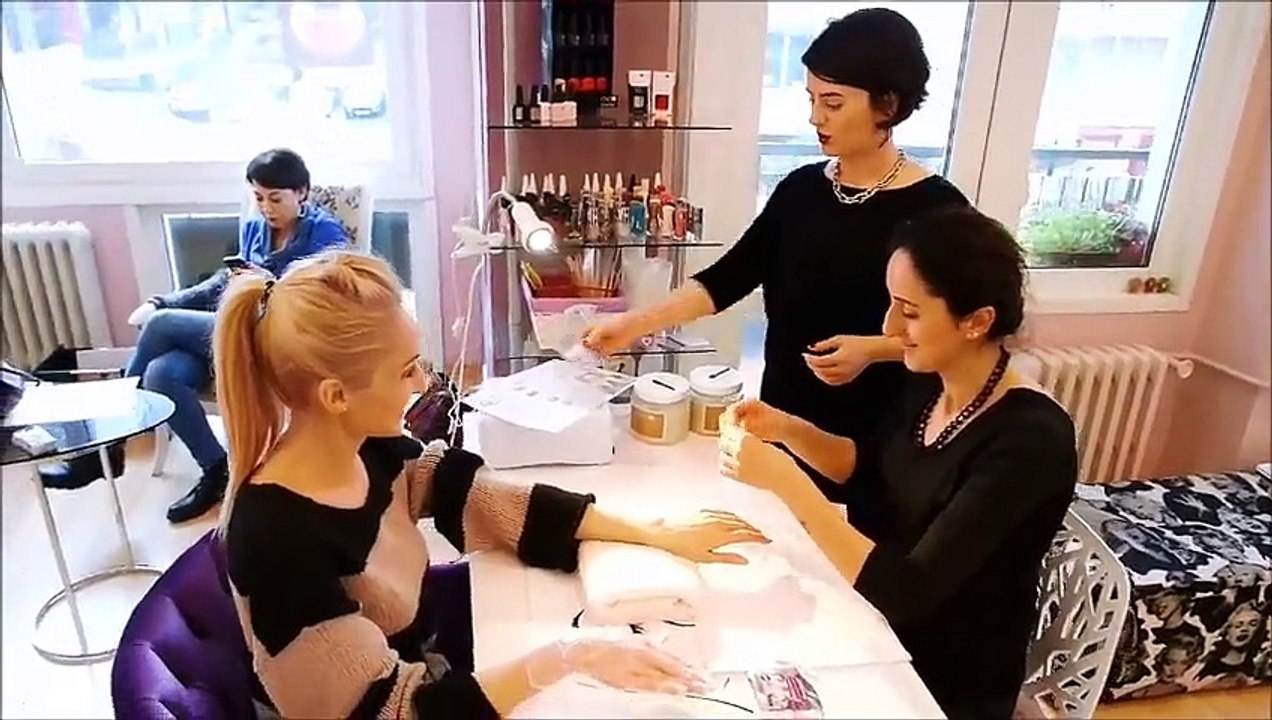 ÜNLÜ VLOGGER & BLOGGER SEBIBEBI GÜZELLİK ATÖLYEM'DE Kİ SOS SUSUZ CİLT YENİLEYİCİ MANİKÜR DENEYİMİ