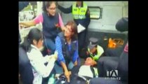 La reubicación de vendedores ambulantes genera enfrentamientos con policías en Quito