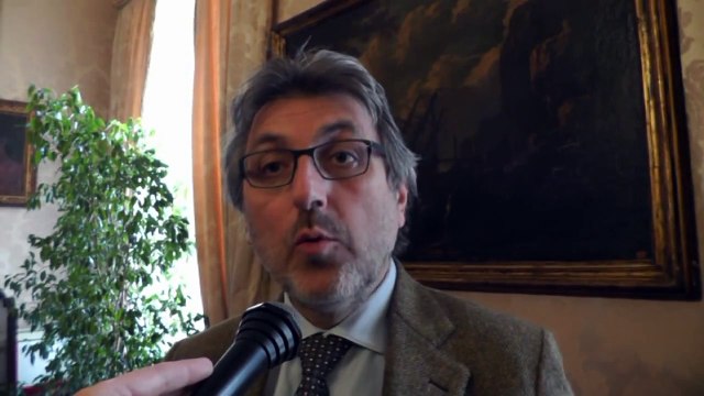 Napoli - Una scuola di alimentazione contro l'obesità infantile -2- (11.03.15)