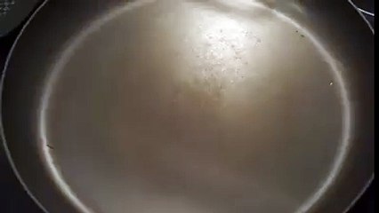 I don't know what I want more. The pancake..or the skills to make it.