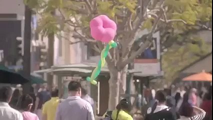 Voila une preuve que l'amour n'as ni sexe, ni race, ni religion !!