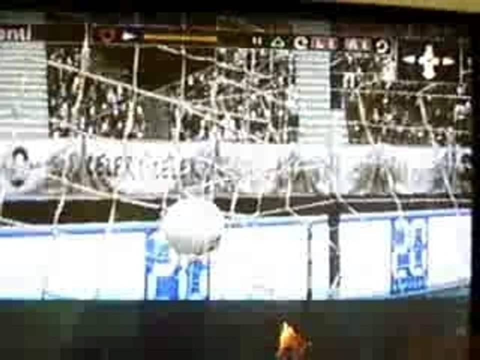 Frappe d'hyper loin de Ballack