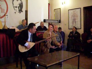 uzun ince bir yoldayım