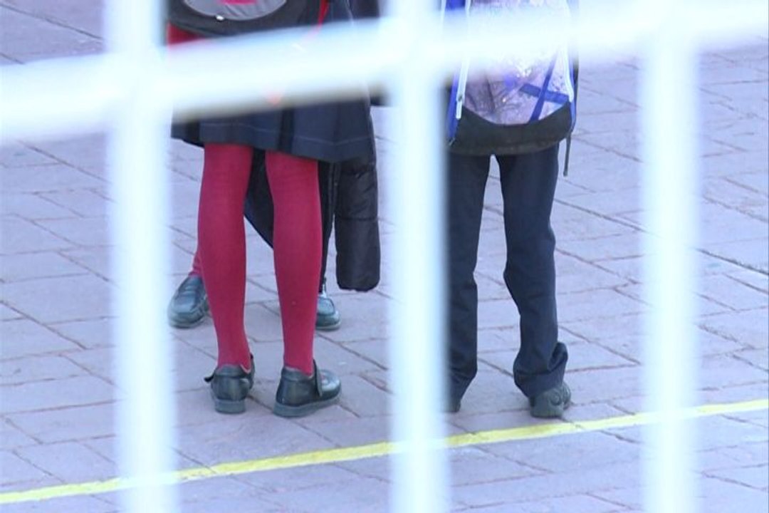 Detenido un profesor por presuntos abusos sexuales