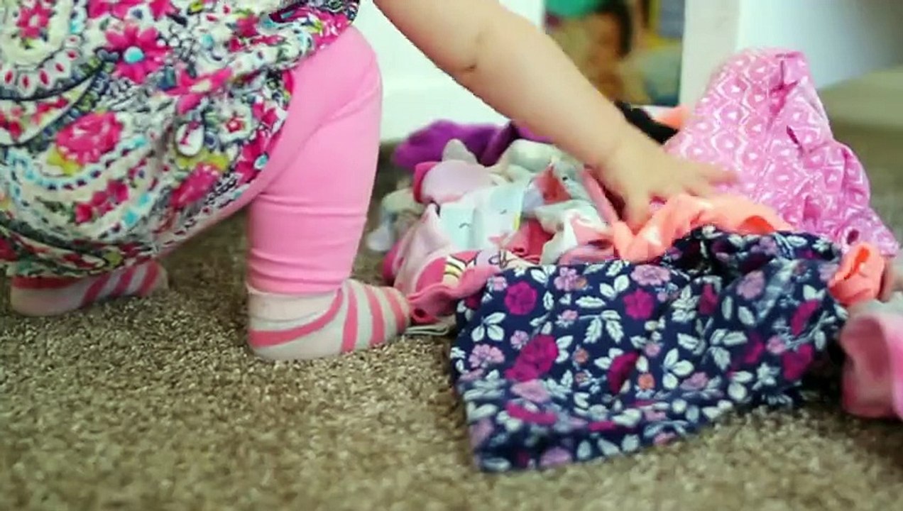 Vous pensez que votre femme ne fait rien quand elle garde votre fille ? Ceci va vous faire changer d'avis !