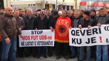 Kosova'da Eski Uçk Askerleri Protesto Düzenledi