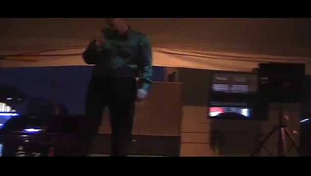 Chris Drummond sings Help Me Make It Through The Night at Elvis Week (video)