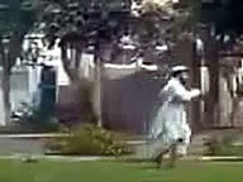 Funny Pakistani Pathan excercise video clip