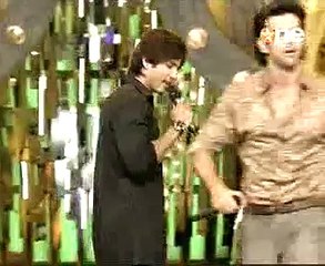 Hrithik Roshan - Just Dance performance .mp4 _ Tune.pk_2