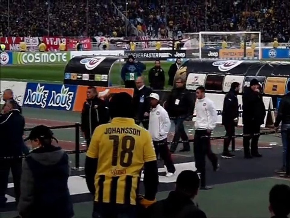 AEK-ΟΛΥΜΠΙΑΚΟΣ | Παίκτες ΟΣΦΠ και Περέιρα στο γήπεδο