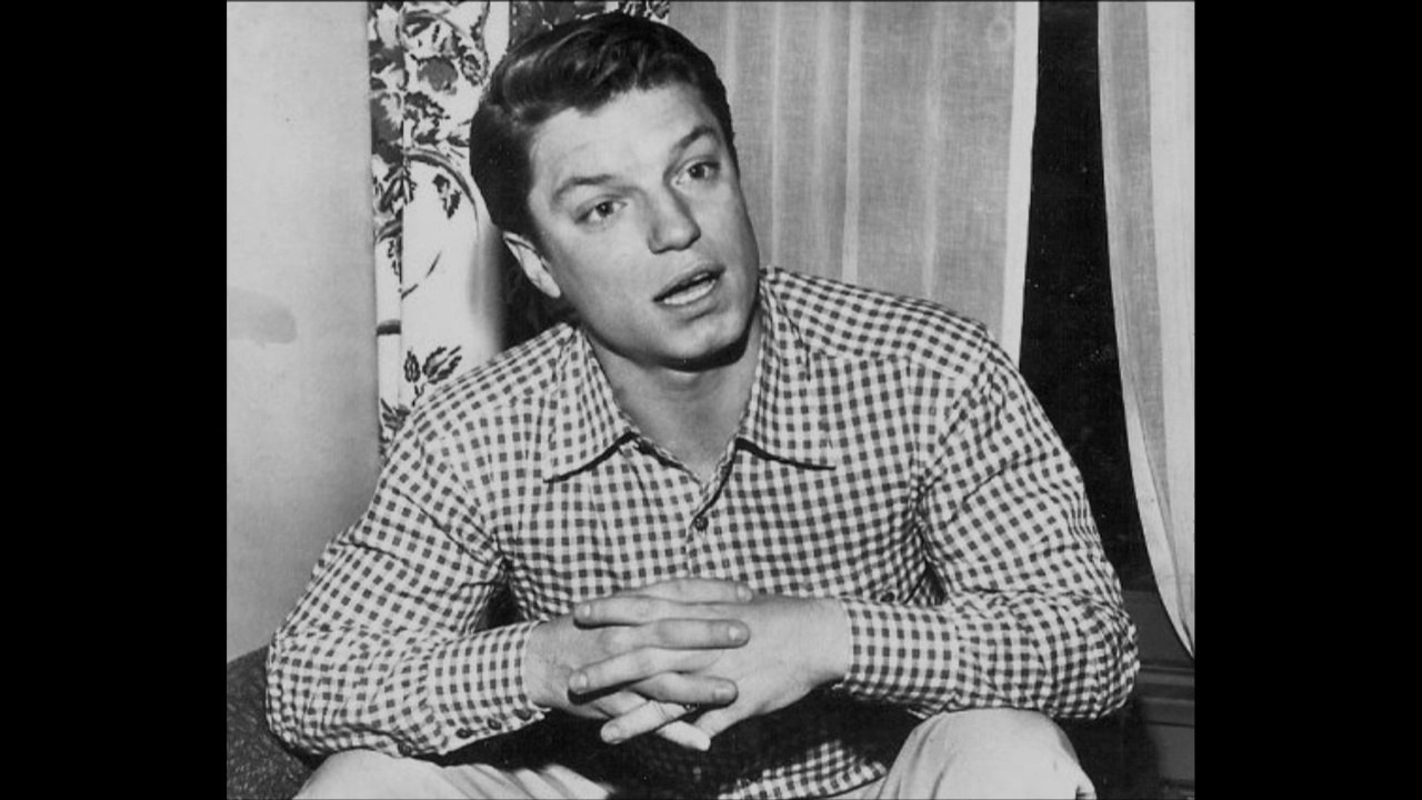 TRIBUTE TO GUY MITCHELL