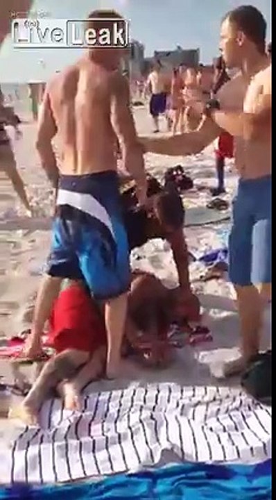 Cop Chokes Out Two Rowdy Spring Breakers