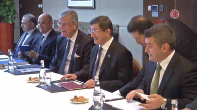 Davutoğlu, Macaristan Cumhurbaşkanı Janos Ader ile Bir Araya Geldi