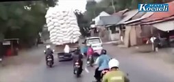 A very Dangerous Accident must watch this video