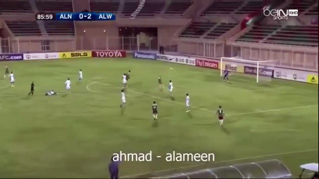 Fair-Play: il met le ballon en touche alors qu'il était en position de marquer