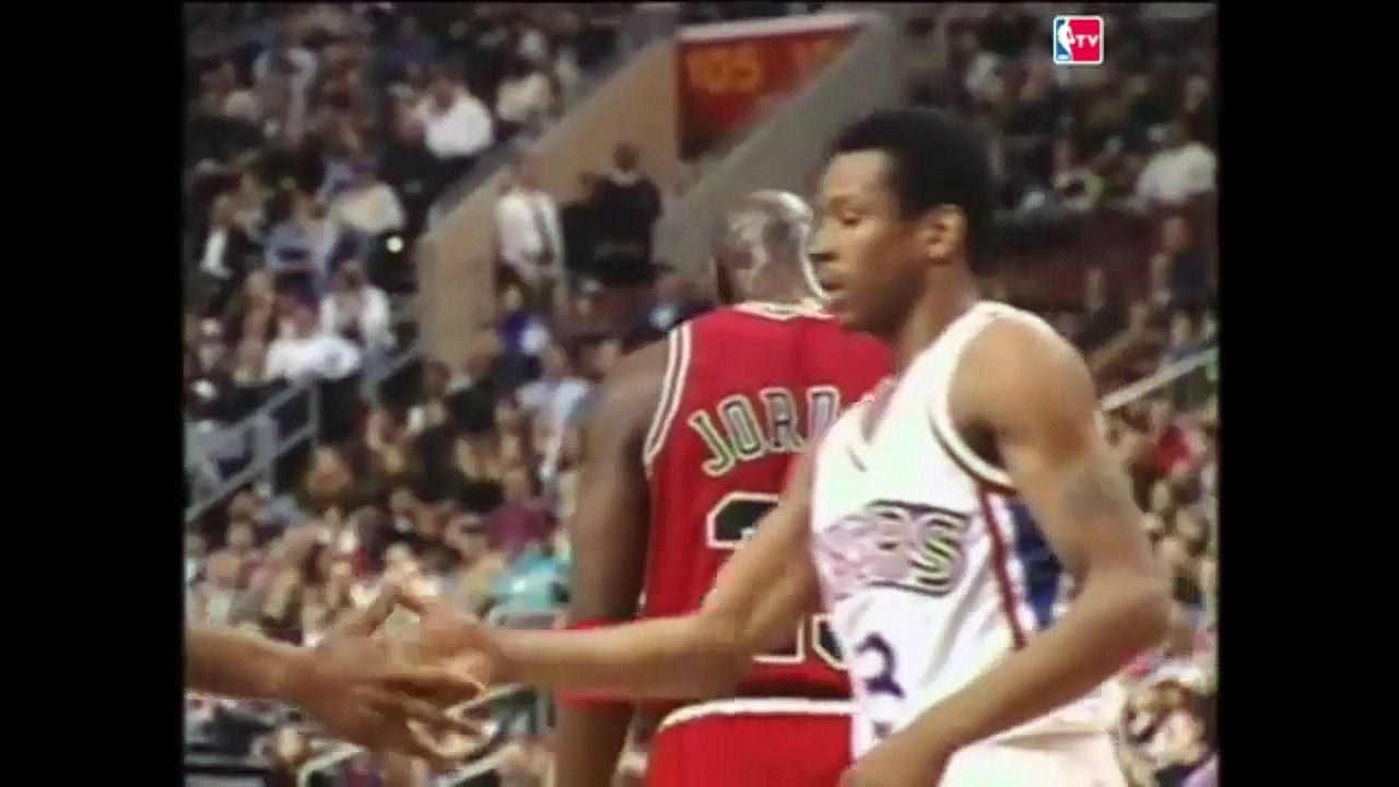 le crossover d'Allen Iverson sur Michael Jordan