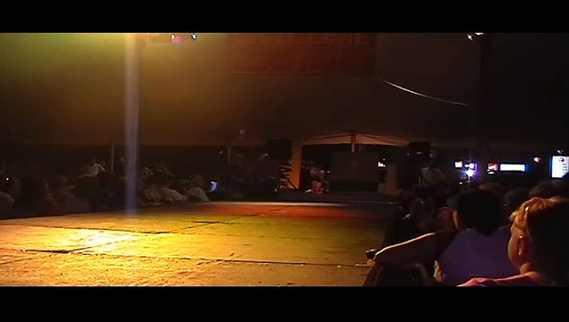 Kavan Hashemian sings In The Ghetto at Elvis Week 2006 (video)