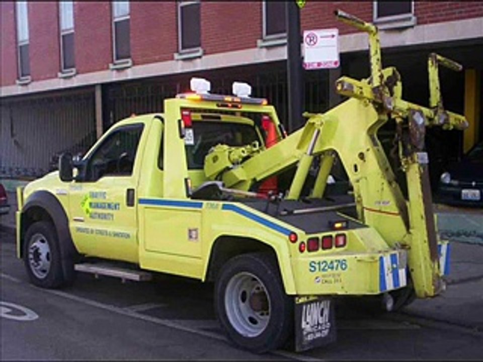 Desi Prank Call To TOW TRUCK