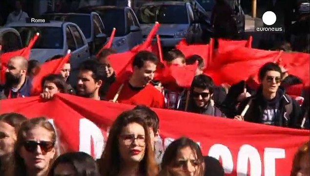 Les jeunes Italiens manifestent contre La bonne école