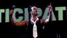 Robbie Williams - LIVE at Knebwoth [2003]