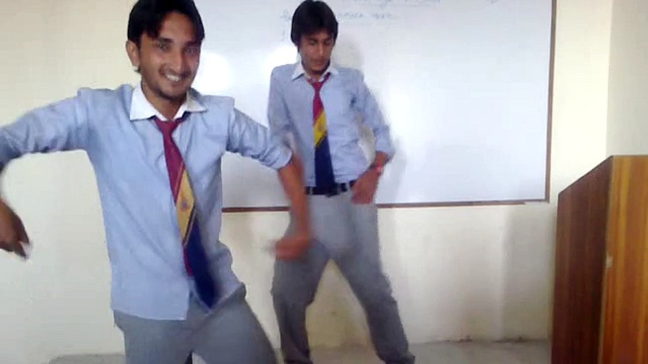 Punjab college boys masti in class room