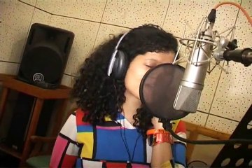 Palak Muchhal's New Song Recording for the Film 'Kaya' 🎶