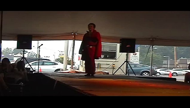 Mike Miller sings My Way at Elvis Week Elvis Presley song (video)