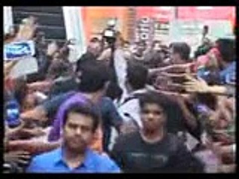 wwe superstar ryan reeves enthralls crowd in india