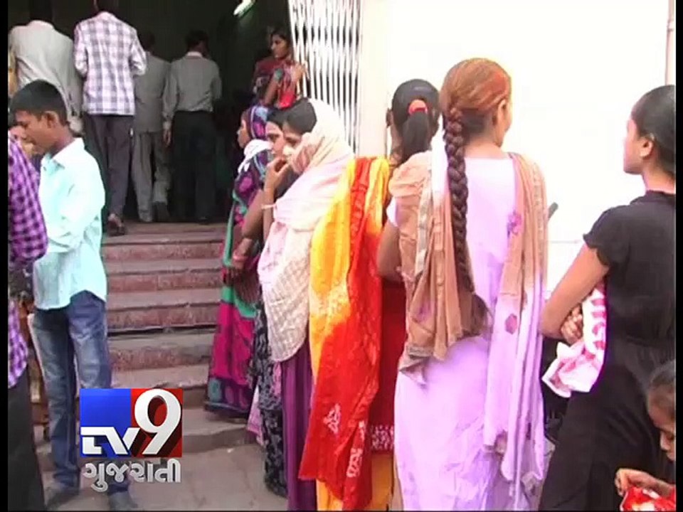 Harrowing time for people waiting to enroll themselves for Aadhar Card - Tv9 Gujarati