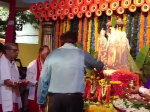 Sadguru Bapu performing Abhishek on idols of Shree Ram, Lakshman, Seeta